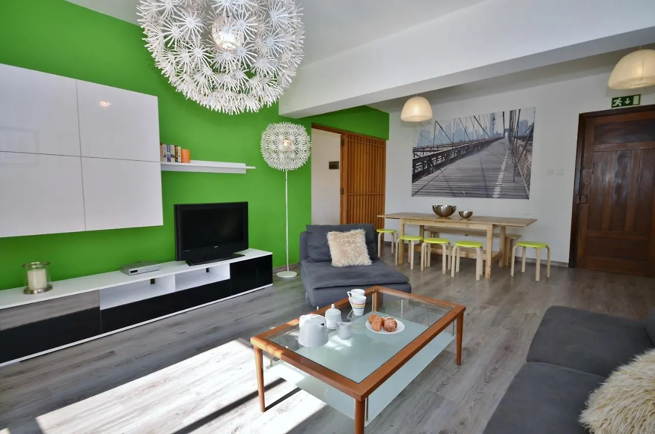 City Living Suites Tk1 Rm 2 Saint Julian's Guest house